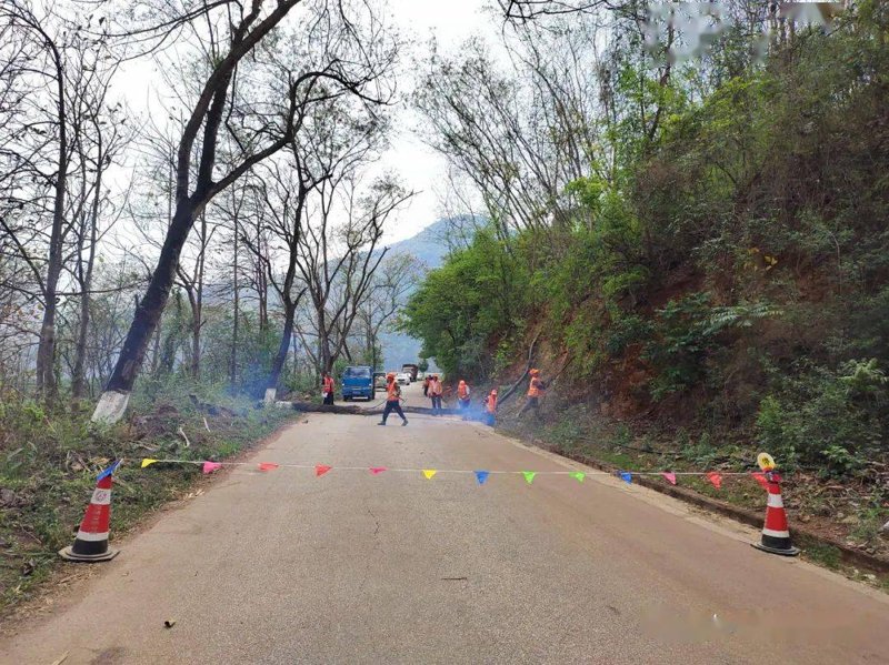 交通标志牌维修:确保道路安全的隐形卫士